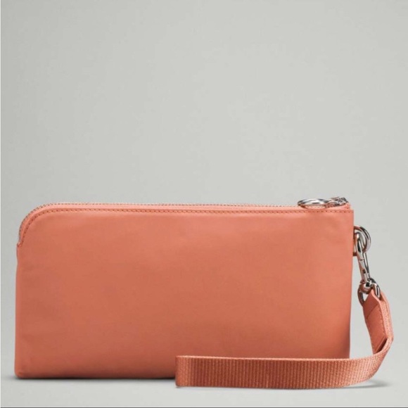 NWT Lululemon Now and Always Pouch Wrist Clutch Pink Savanna - Picture 5 of 13